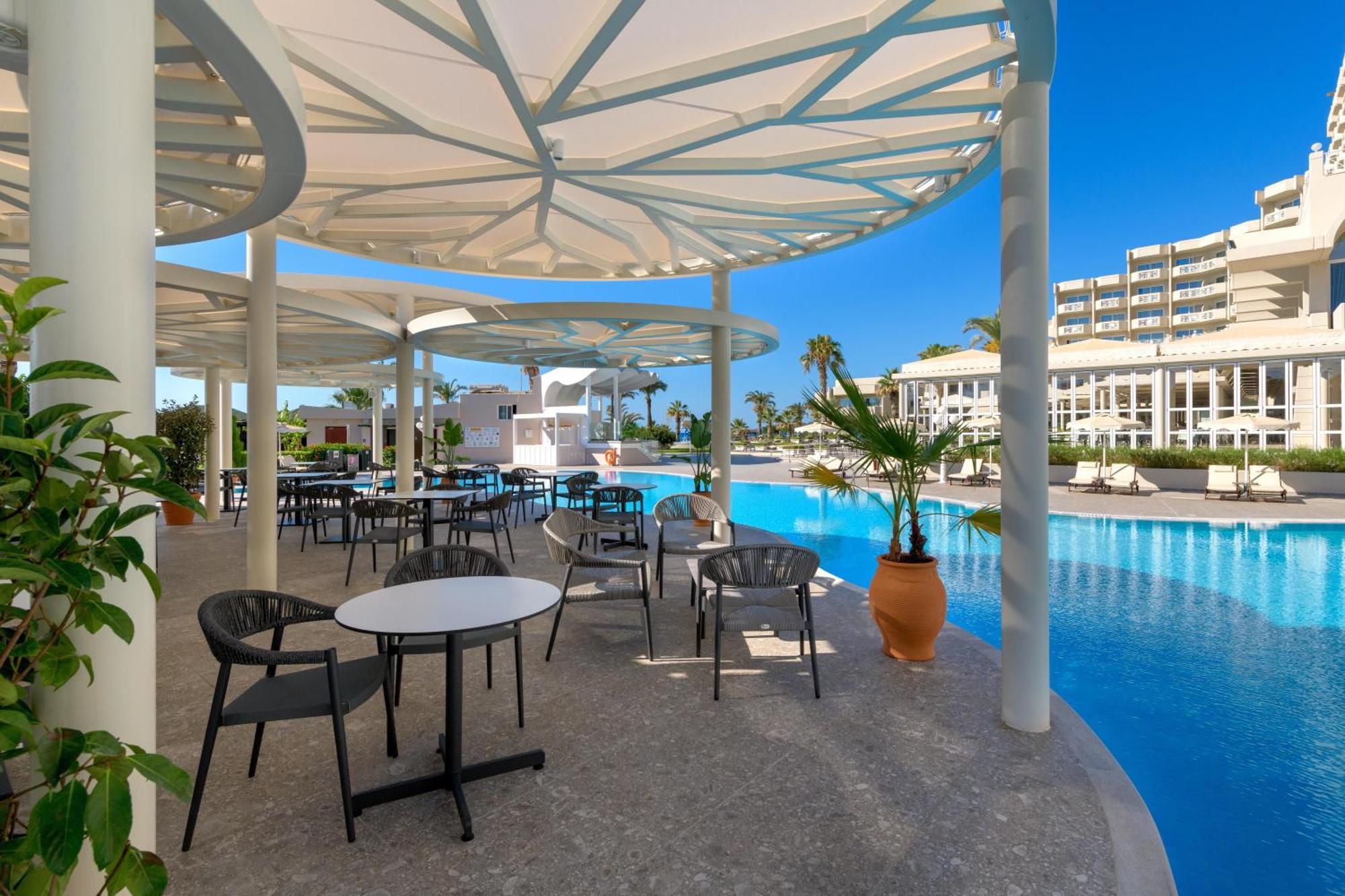 Rodos Palladium Leisure&Wellness Kallithéa Esterno foto The pool at the hotel