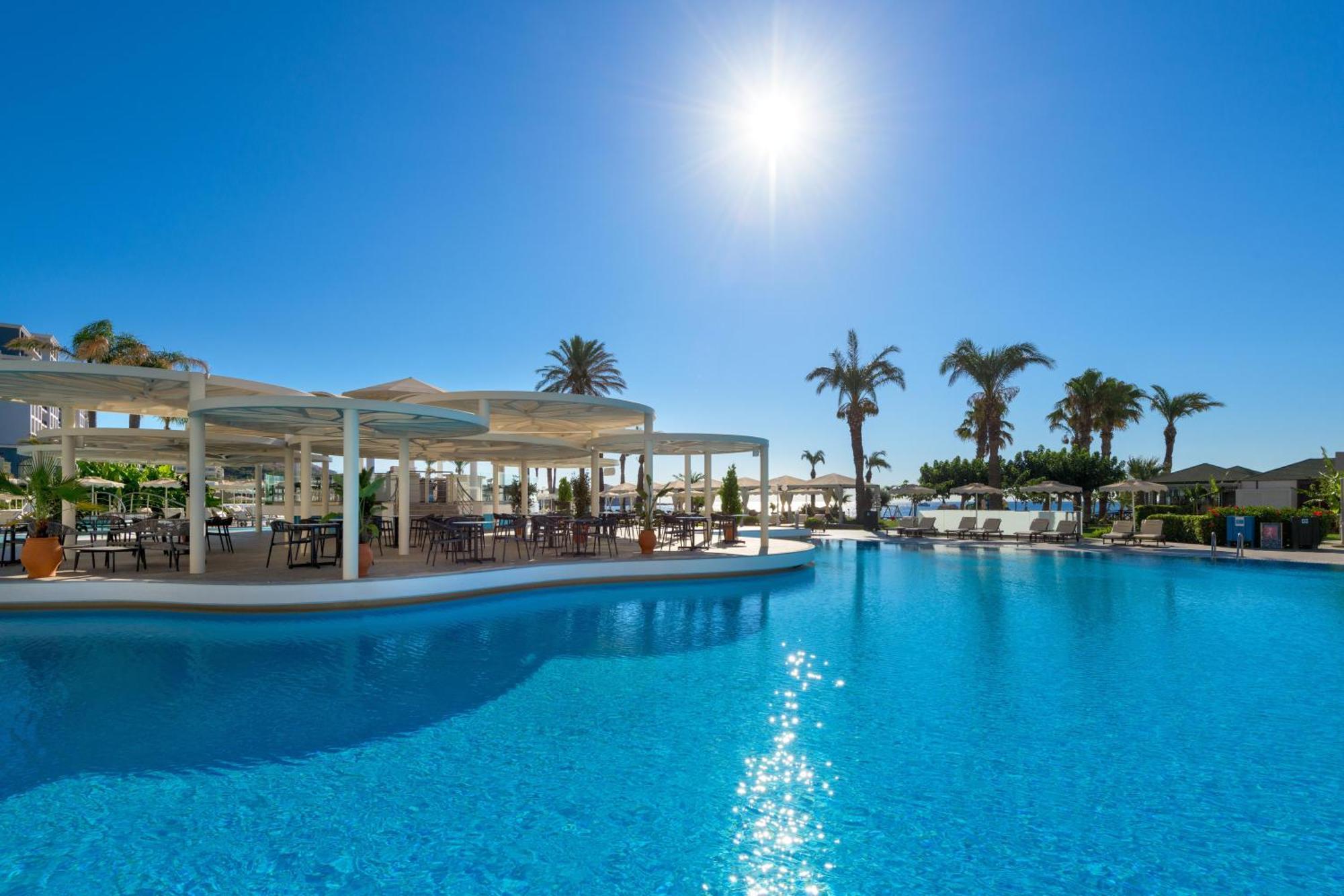 Rodos Palladium Leisure&Wellness Kallithéa Esterno foto The swimming pool at the hotel