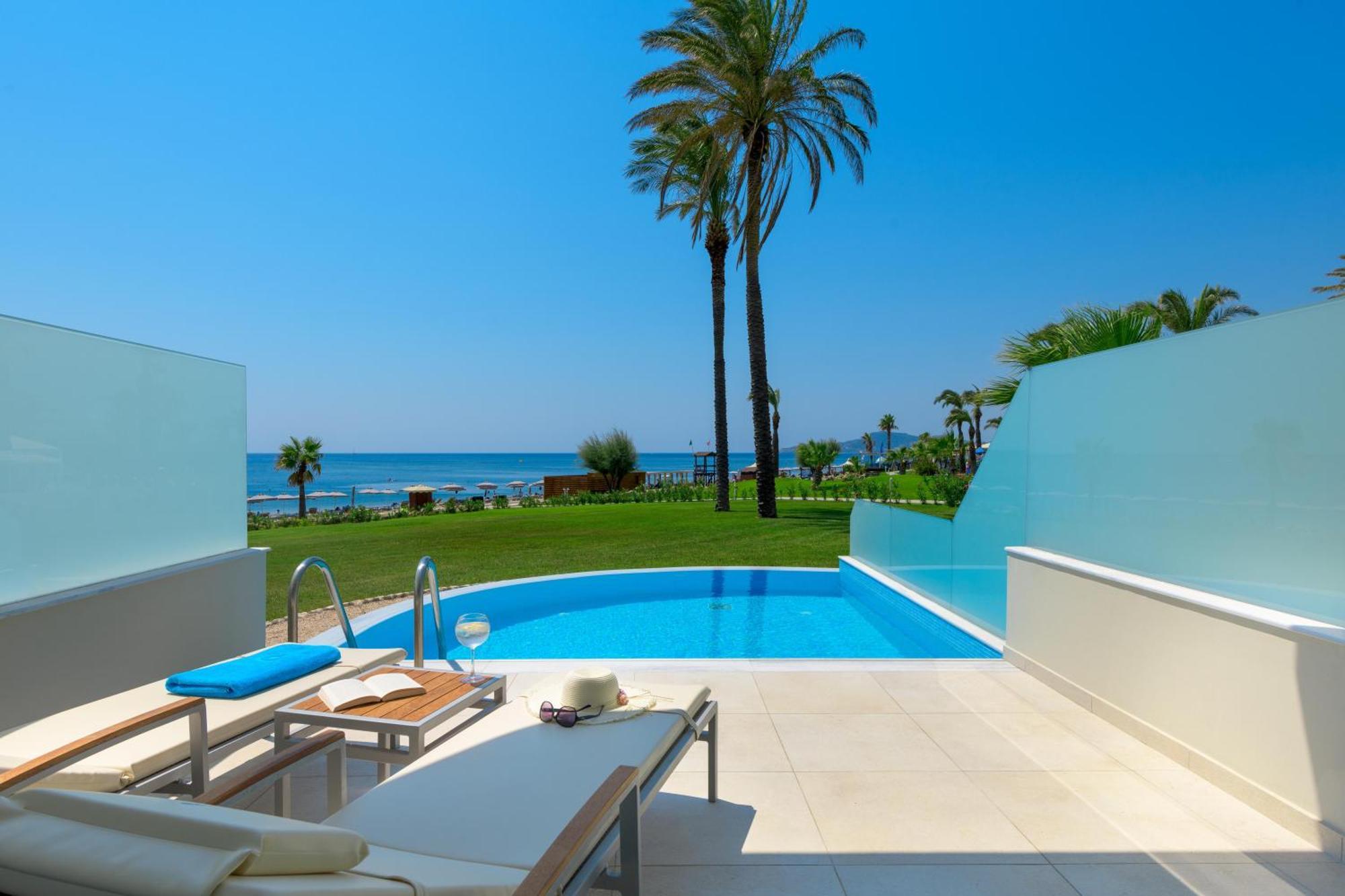Rodos Palladium Leisure&Wellness Kallithéa Esterno foto A private pool at a hotel in Crete, Greece
