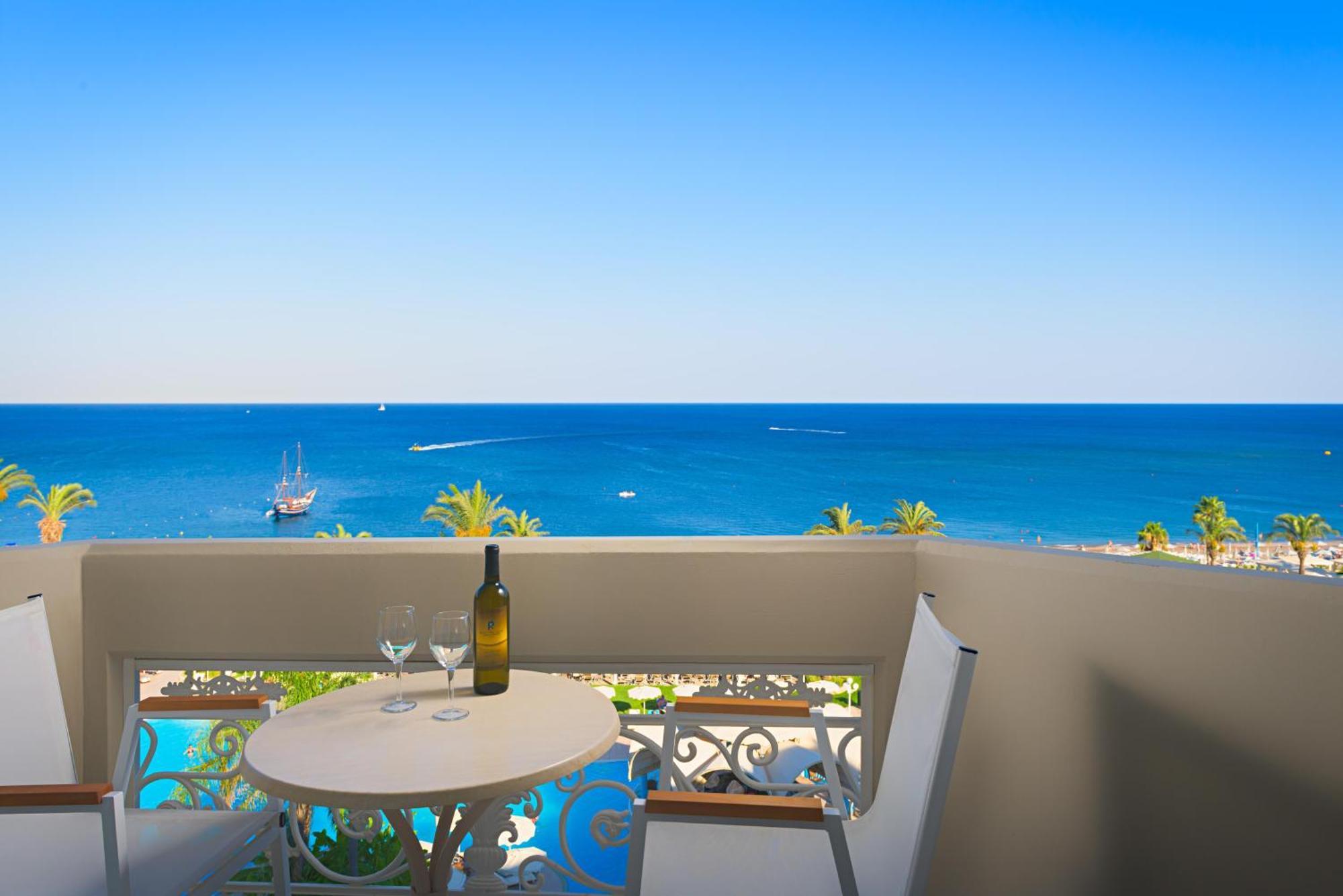 Rodos Palladium Leisure&Wellness Kallithéa Esterno foto View from the balcony of a hotel room