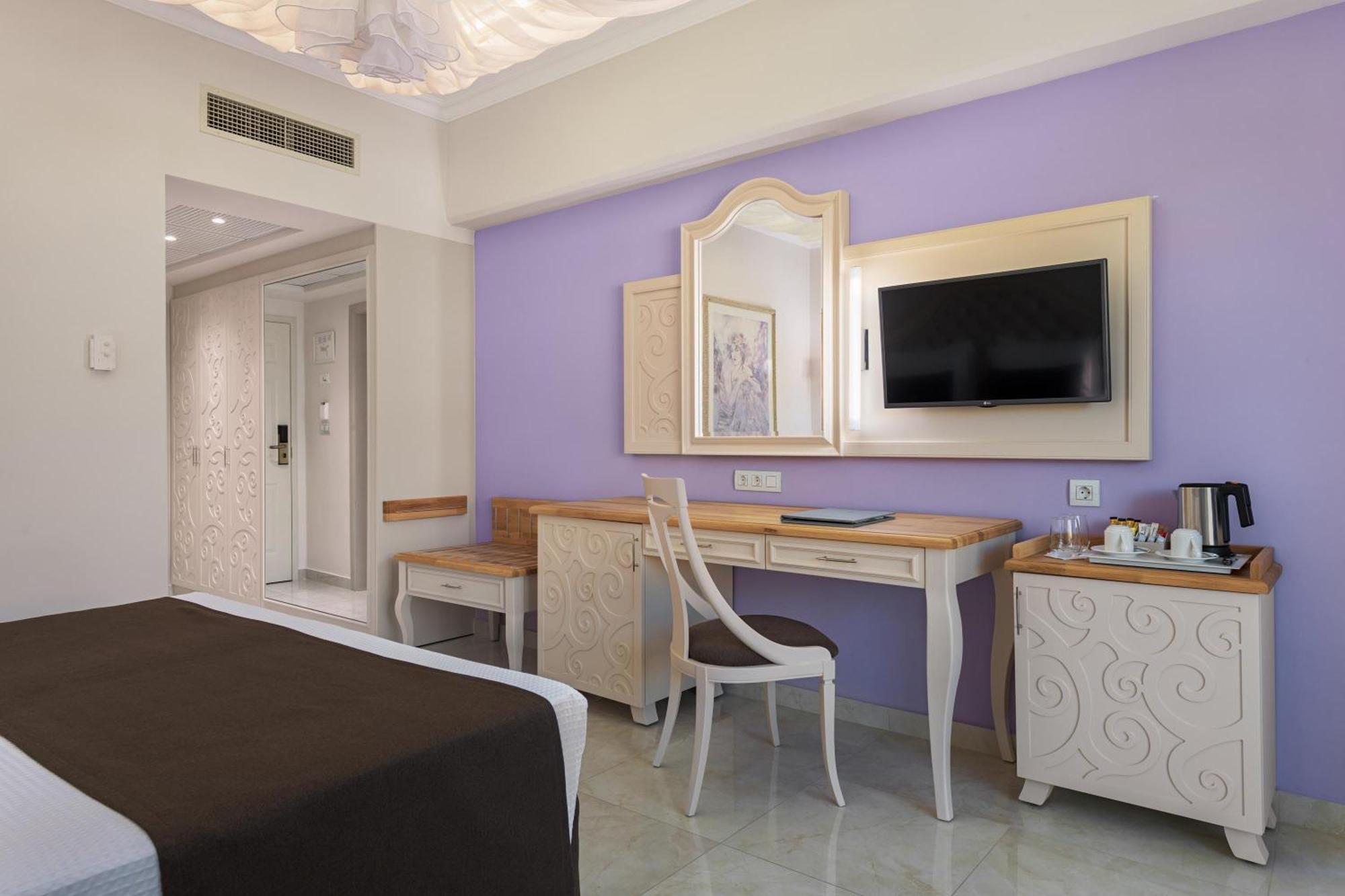 Rodos Palladium Leisure&Wellness Kallithéa Esterno foto A room at the hotel