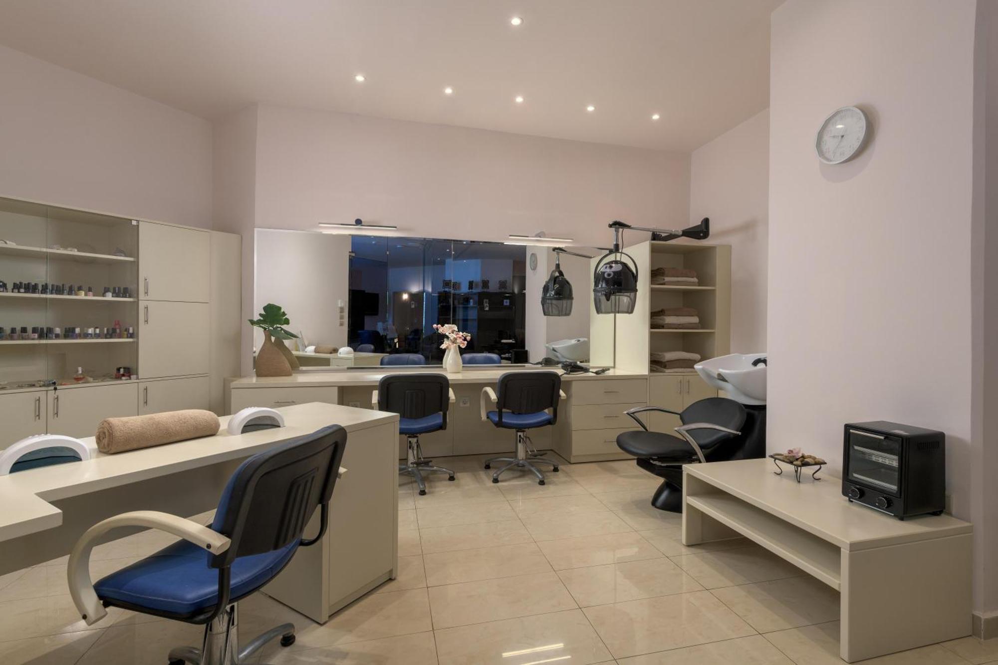 Rodos Palladium Leisure&Wellness Kallithéa Esterno foto A typical office