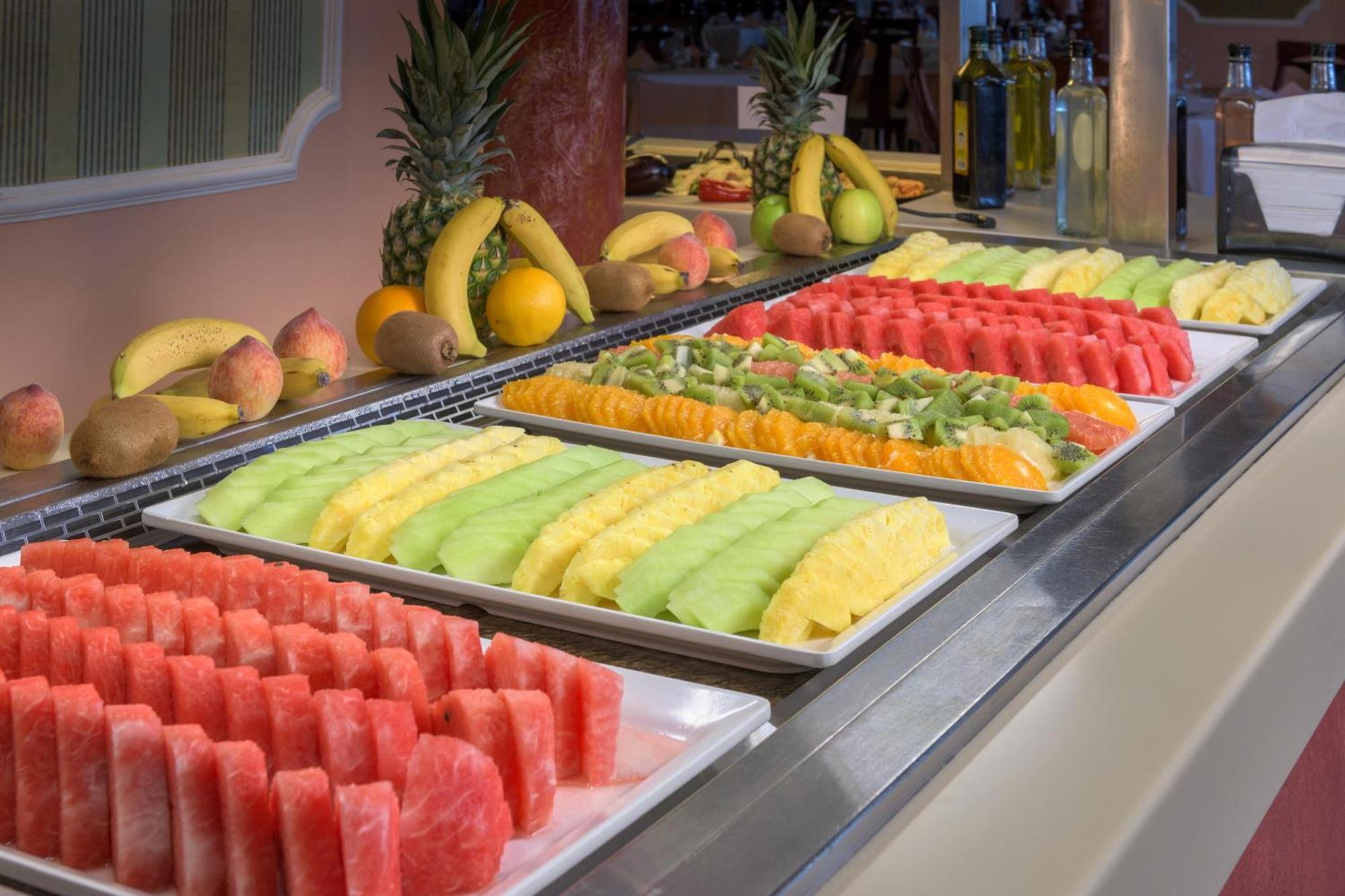 Rodos Palladium Leisure&Wellness Kallithéa Esterno foto Fruit salad